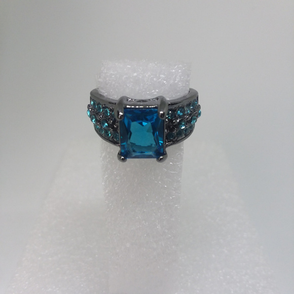 Jewelry - Blue Aquamarine Size 9 Black Rhodium Ring